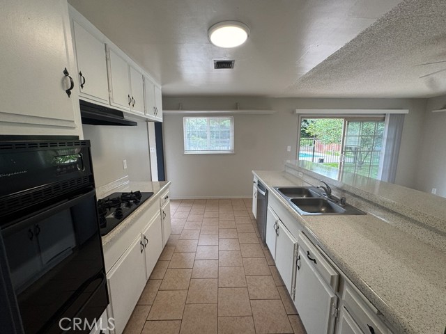 Detail Gallery Image 2 of 20 For 4170 Mt Vernon, Riverside,  CA 92507 - 4 Beds | 2 Baths