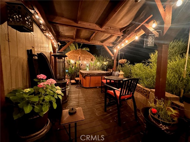 11401 Topanga, Chatsworth CA: https://media.crmls.org/medias/8454cf86-0273-4b92-92ba-4d3507ba2507.jpg