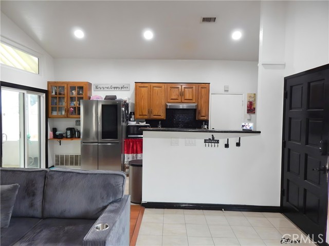 11622 Remington Street, Sylmar CA: https://media.crmls.org/medias/84551f48-f8e1-4a63-9148-f207e0040e04.jpg