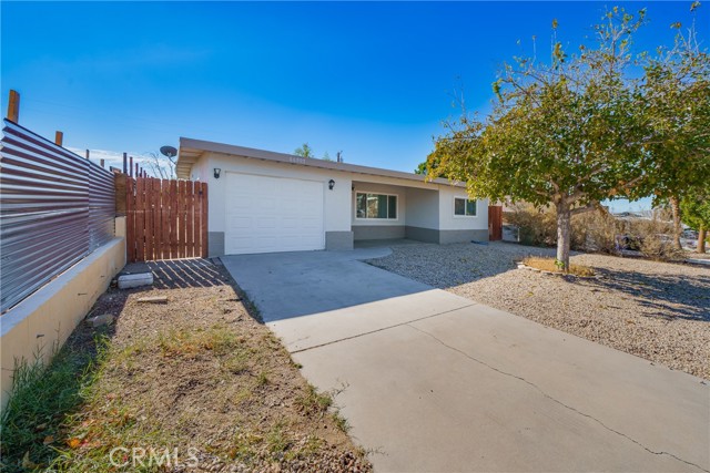 Detail Gallery Image 1 of 29 For 66905 Flora Ave, Desert Hot Springs,  CA 92240 - 3 Beds | 2 Baths