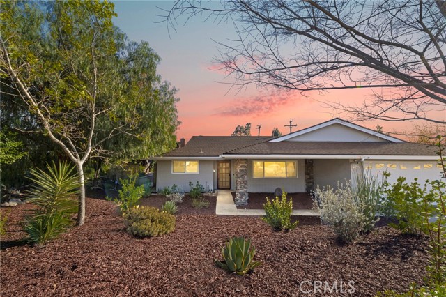 Detail Gallery Image 2 of 43 For 430 Chaparral Dr, Claremont,  CA 91711 - 3 Beds | 2 Baths