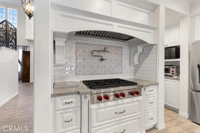 Detail Gallery Image 10 of 61 For 4058 Sundance, Norco,  CA 92860 - 5 Beds | 3/1 Baths