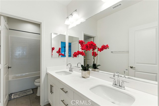 31530 Calle De Las Estrellas, Bonsall CA: https://media.crmls.org/medias/84588a2f-ca1b-4930-9f71-285edfef7103.jpg
