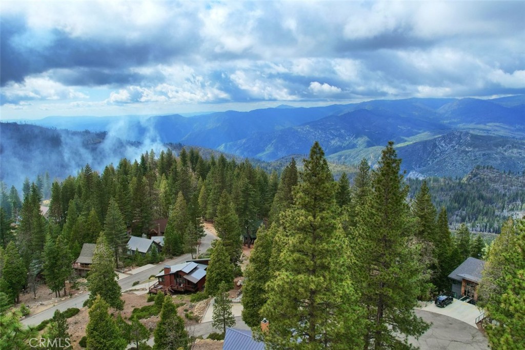 https://media.crmls.org/medias/84589bd0-d3ab-4454-9609-3d1d113647ab.jpg?preset=X-Large