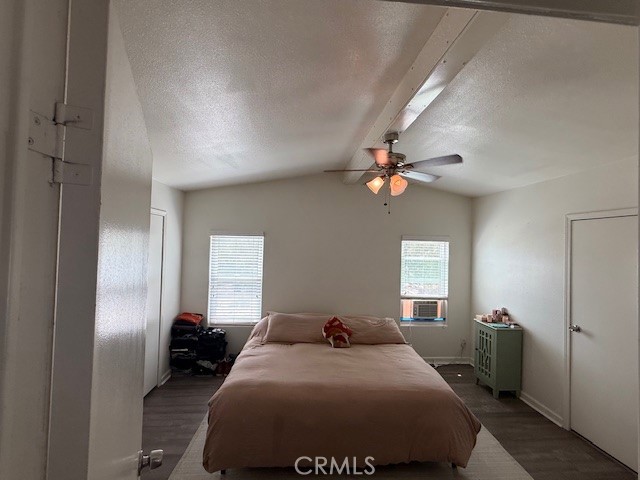 24260 Minton Road, Homeland CA: https://media.crmls.org/medias/8458ee67-ac71-40d5-bb22-c4166c6d998e.jpg