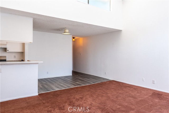 5700 Etiwanda Avenue, Tarzana CA: https://media.crmls.org/medias/84592415-dc39-4ab8-ae50-090d459d6498.jpg
