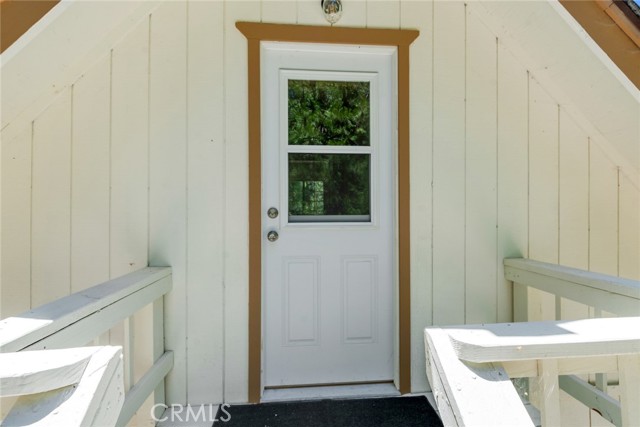 901 Ca-173, Lake Arrowhead CA: https://media.crmls.org/medias/84592aa6-cedf-45d7-b84b-af6c69152465.jpg