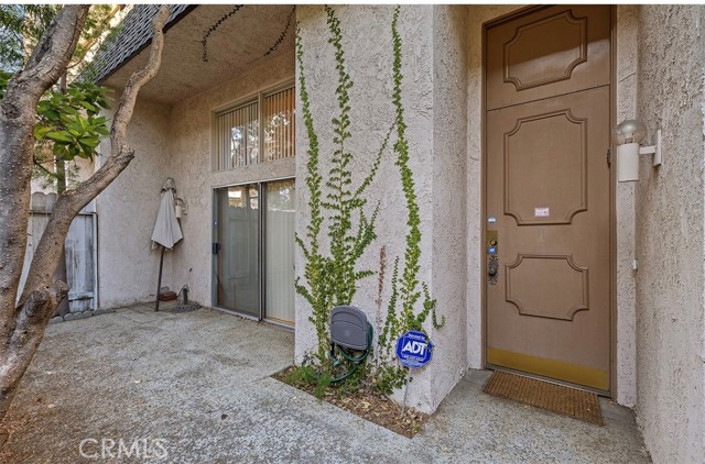 Detail Gallery Image 4 of 44 For 17937 Magnolia Bld #18,  Encino,  CA 91316 - 2 Beds | 3 Baths
