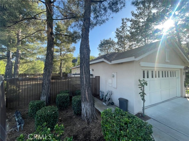 Detail Gallery Image 3 of 6 For 24409 Fawnskin, Corona,  CA 92883 - 2 Beds | 2 Baths