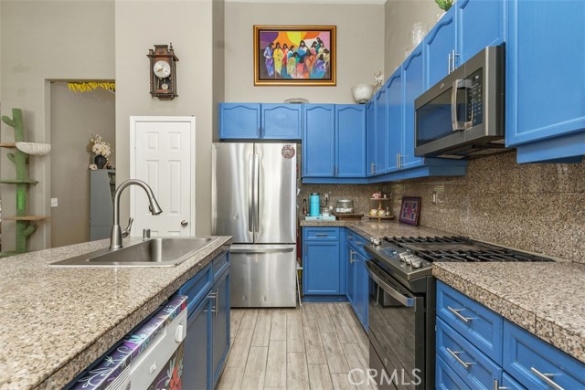 23591 Madison Avenue, Murrieta CA: https://media.crmls.org/medias/845adcd2-7bd8-43f2-843d-93d222126020.jpg