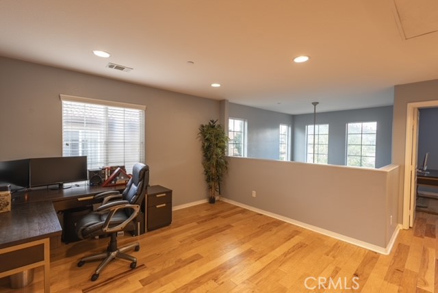 MLS #OC25223096 image #8