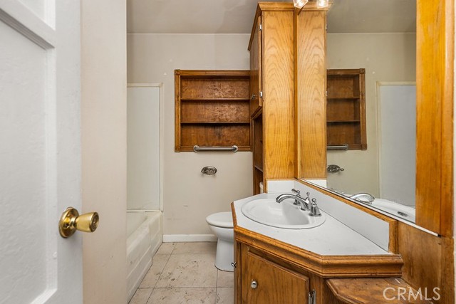 Detail Gallery Image 28 of 41 For 1504 S California Ave, Compton,  CA 90221 - 3 Beds | 2 Baths