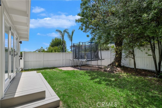 1071 Oro Street, Laguna Beach CA: https://media.crmls.org/medias/845beb99-dedf-4ec8-a6e5-c83089dc84ab.jpg