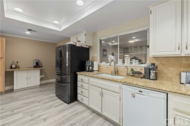 Detail Gallery Image 17 of 32 For 42901 Cinema Ave, Lancaster,  CA 93534 - 4 Beds | 2 Baths