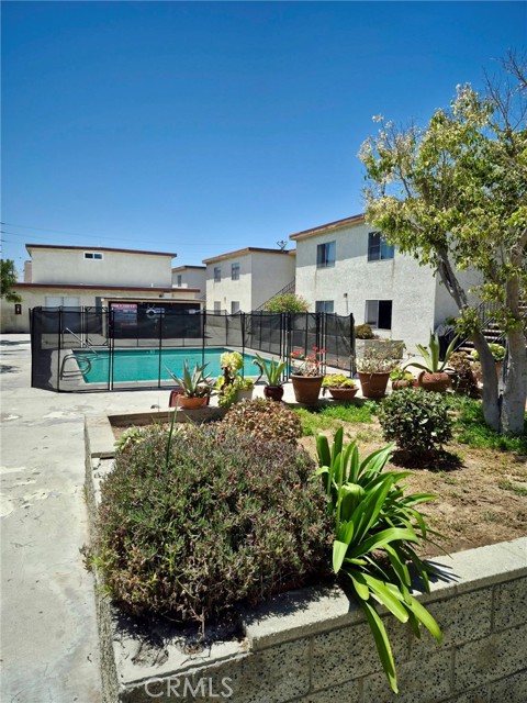 13325 Kornblum Avenue, Hawthorne CA: https://media.crmls.org/medias/845d02a2-3a27-4208-92d3-43f6d30c0eb9.jpg