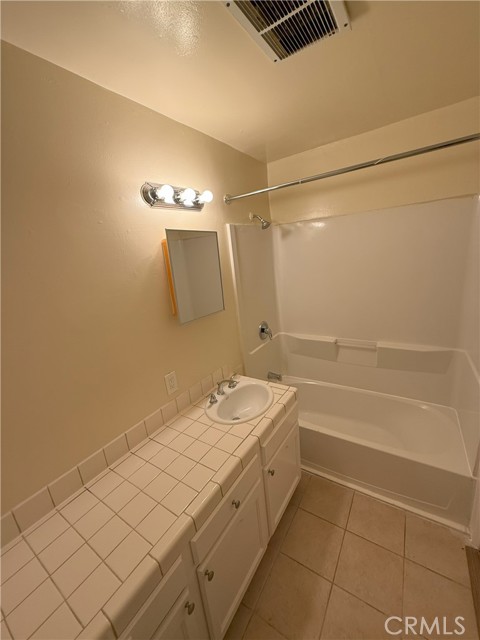 Detail Gallery Image 11 of 31 For 855 Victor Ave #109,  Inglewood,  CA 90302 - 2 Beds | 2 Baths