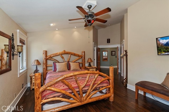 Detail Gallery Image 27 of 50 For 41922 Centre Ct, Big Bear Lake,  CA 92315 - 3 Beds | 3/1 Baths