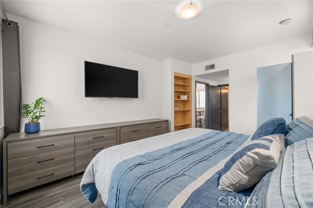 Detail Gallery Image 9 of 36 For 171 N Church Ln #407,  Los Angeles,  CA 90049 - 2 Beds | 2 Baths