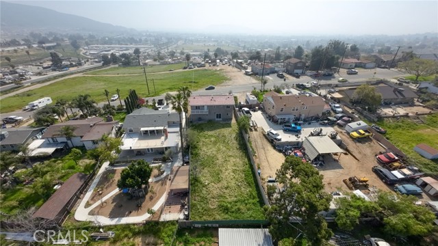 Detail Gallery Image 37 of 38 For 6811 Sedona Dr, Jurupa Valley,  CA 92509 - 4 Beds | 3/1 Baths