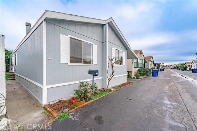 Detail Gallery Image 3 of 29 For 9080 Bloomfield Ave #230,  Cypress,  CA 90630 - 3 Beds | 2 Baths