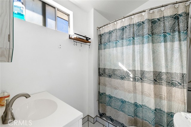 17203 Patronella Avenue, Torrance CA: https://media.crmls.org/medias/845fb5a8-00da-4767-8950-50b4130d39c1.jpg