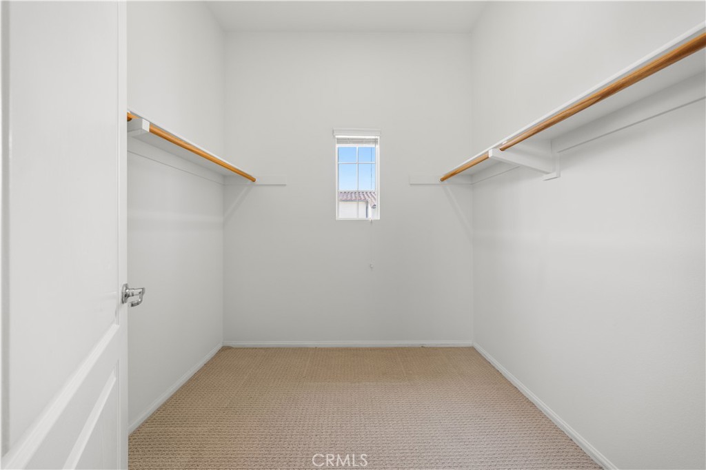 https://media.crmls.org/medias/8460c81e-e2fe-4853-a115-f9bc8c94112e.jpg?preset=X-Large