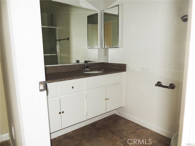 Detail Gallery Image 13 of 31 For 4137 Tiberon Dr, Oceanside,  CA 92056 - 3 Beds | 2 Baths