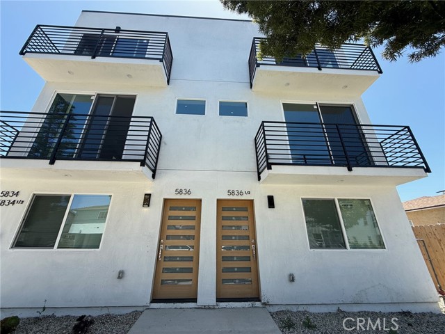 5836 Ernest Avenue, Los Angeles CA: https://media.crmls.org/medias/84613861-a9a2-4dac-9fcb-a5524ea4db39.jpg
