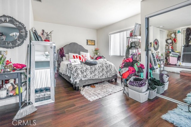 27068 Jarvis Street, Perris CA: https://media.crmls.org/medias/846188ef-0fb0-4d8b-ba45-f81ec0b68b67.jpg