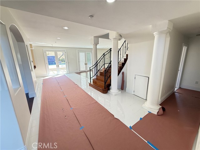 11737 Lois Court, Granada Hills CA: https://media.crmls.org/medias/8461ca50-fb41-4dc6-804f-7a20c0ced4e4.jpg