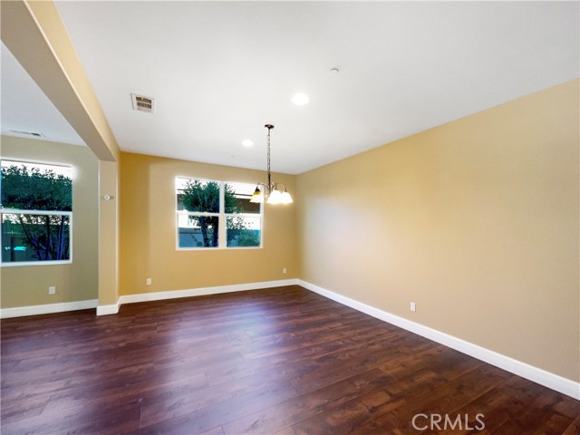 Detail Gallery Image 10 of 25 For 25329 Wild View Rd, Menifee,  CA 92584 - 5 Beds | 3 Baths