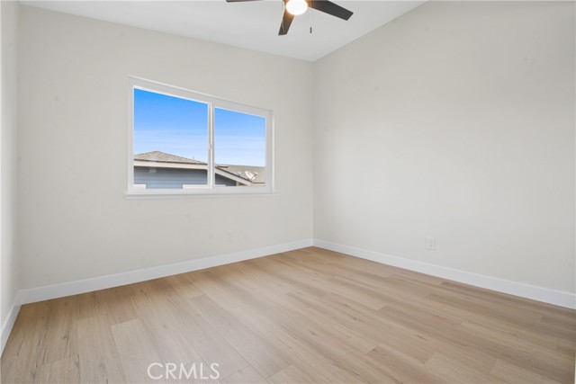 921 Boon Place, Corona CA: https://media.crmls.org/medias/8462bc5b-8bd3-4975-ab6b-e00ac6521ac1.jpg