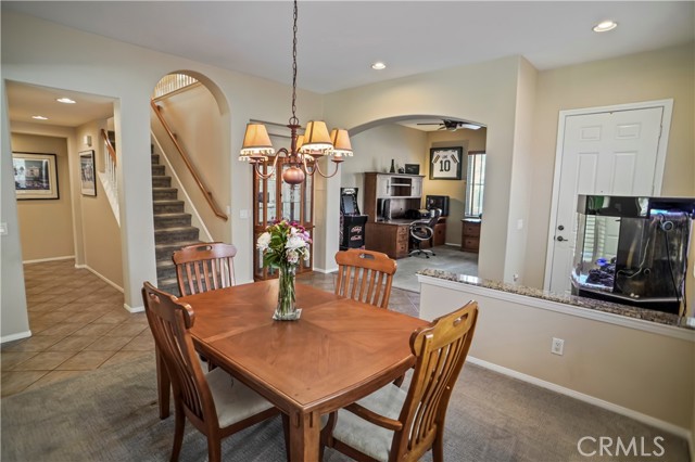 17334 Sierra Sunrise Lane, Canyon Country CA: https://media.crmls.org/medias/8463527f-48b6-4aa6-a721-41708daf256b.jpg