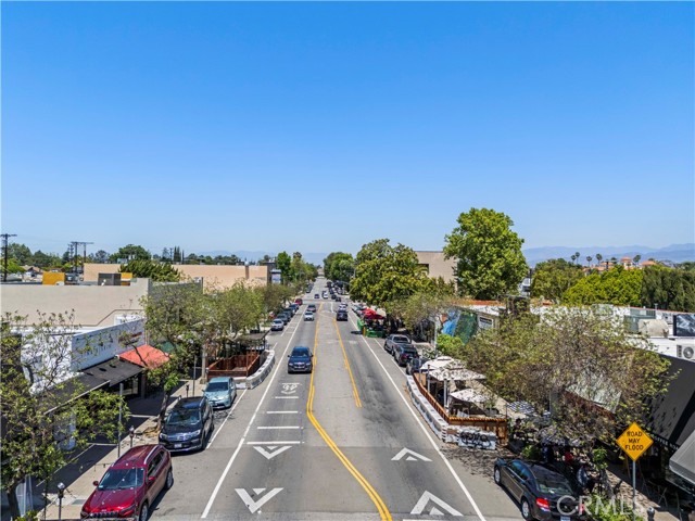 4180 Tujunga Avenue, Studio City CA: https://media.crmls.org/medias/8463cfae-446c-4709-8e55-3530a4a9a370.jpg