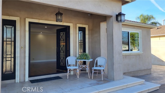 6039 Greenbush Avenue, Van Nuys, CA, 91401 6039 Greenbush Avenue, Van Nuys, CA, 91401