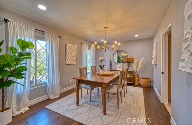 Detail Gallery Image 8 of 39 For 3025 Hollywell Pl, Glendale,  CA 91206 - 3 Beds | 2/1 Baths