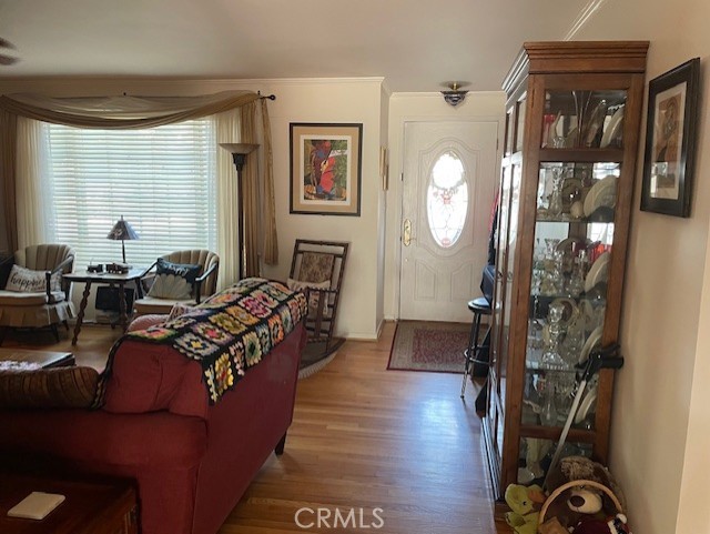 1702 1st Street, Duarte CA: https://media.crmls.org/medias/8464836e-b4de-45fe-9ea9-24b019765ac4.jpg