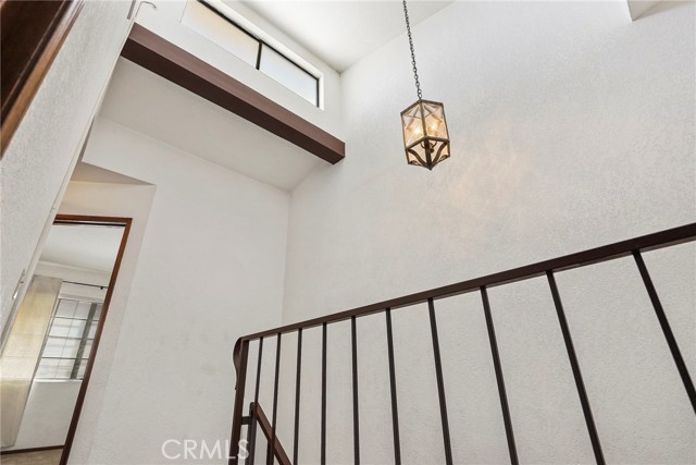 Detail Gallery Image 33 of 39 For 433 S 6th St #E,  Burbank,  CA 91501 - 3 Beds | 2/1 Baths