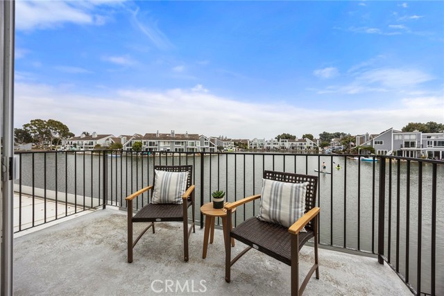Detail Gallery Image 45 of 59 For 3742 Montego Dr, Huntington Beach,  CA 92649 - 3 Beds | 3 Baths