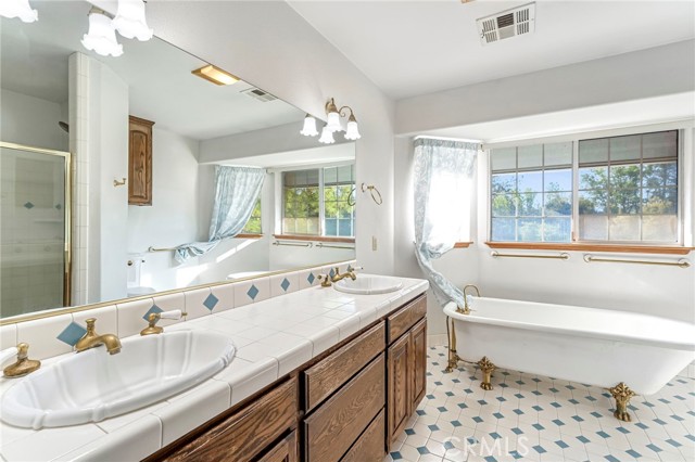 MLS #FR25261036 image #28