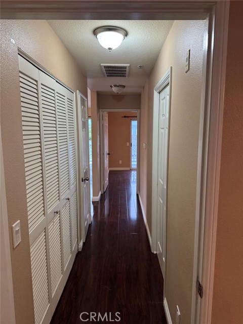 13054 Sycamore Village Dr., Norwalk CA: https://media.crmls.org/medias/8465de0e-ad97-4eaa-a69d-183d8588e4a6.jpg