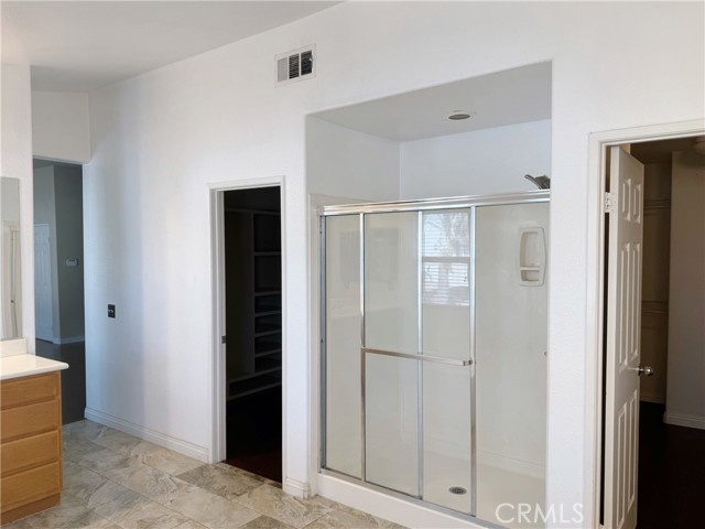 Detail Gallery Image 16 of 18 For 5771 Cairo Ct, Corona,  CA 92880 - 5 Beds | 3/1 Baths