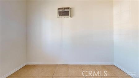 https://media.crmls.org/medias/8467a769-c3ff-41e0-b696-33b2d78f6775.jpg?preset=X-Large