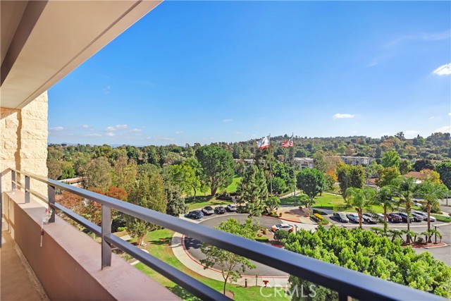 Detail Gallery Image 35 of 61 For 24055 Paseo Del Lago #602,  Laguna Woods,  CA 92637 - 2 Beds | 2 Baths