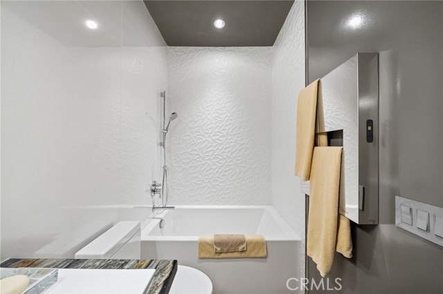 40070 Corte Fortuna, Murrieta CA: https://media.crmls.org/medias/8468ad12-1e32-4d50-b800-ce1ad54493fd.jpg