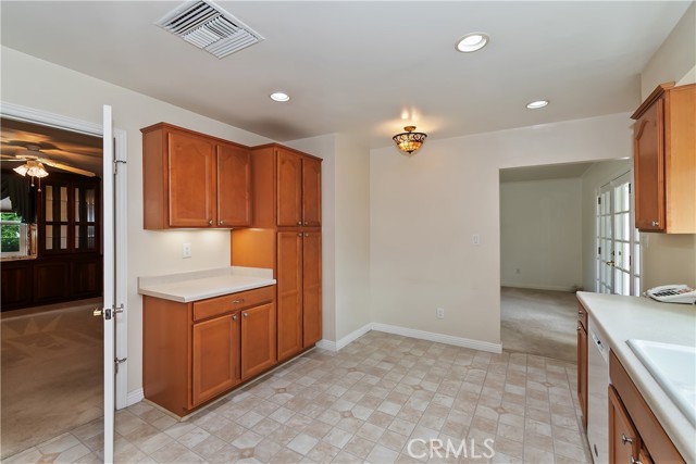 1315 Stillman, Redlands CA: https://media.crmls.org/medias/8469dd52-3779-4dd0-b658-0401bd1fb06c.jpg