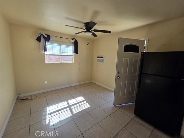 7888 maple, Fontana CA: https://media.crmls.org/medias/8469e968-7eb1-42f4-919c-2ef75265d99d.jpg
