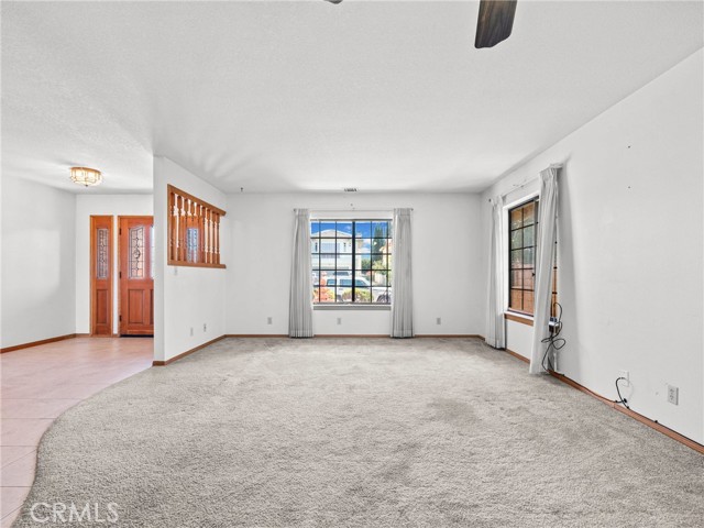 Detail Gallery Image 12 of 45 For 14053 Driftwood Dr, Victorville,  CA 92395 - 3 Beds | 2/1 Baths