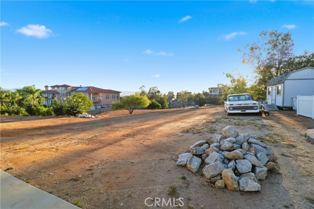 Image 46 of 52 For 16025 Perry Heights