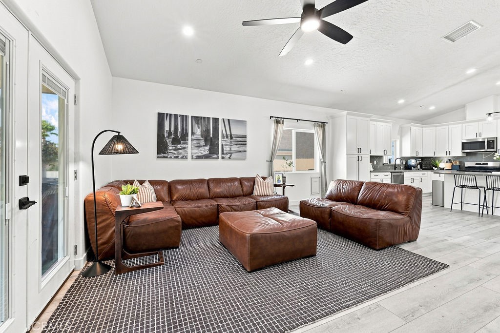 MLS #OC26183267 image #7